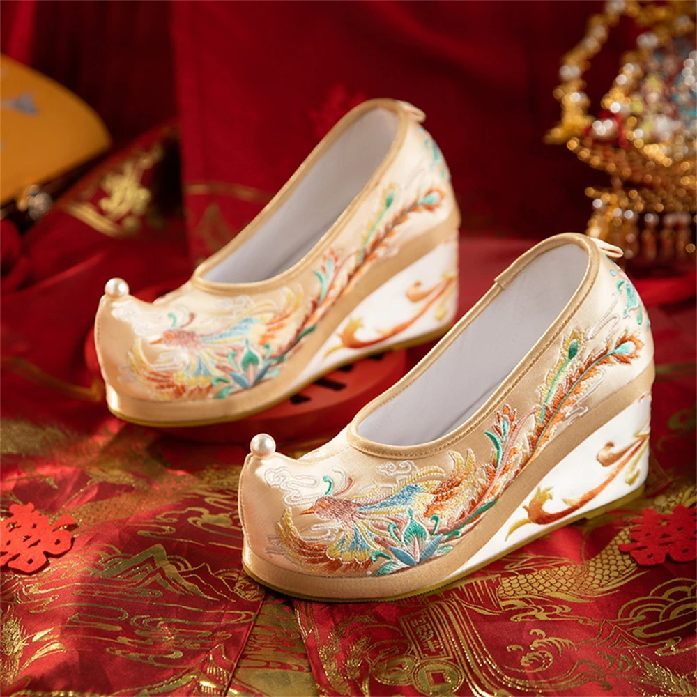 Female Autumn New Chinese Vintage Embroidered Red Wedding Shoes Ancient Style Bridal Lace-up Hanfu Pearl Wedge Hidden Heels Gift