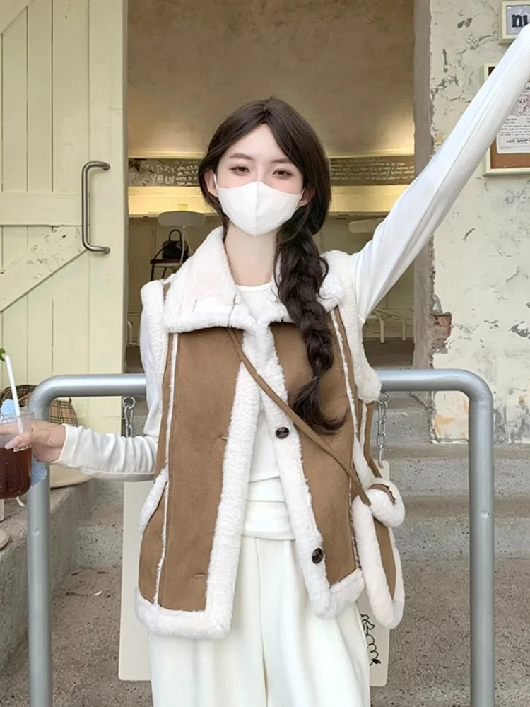 

Winter 2025 New Korean Sle Casual Versatile Simple Suede Patchwork Lamb Fur Vest Outerwear Women's Bag Polyester Fiber