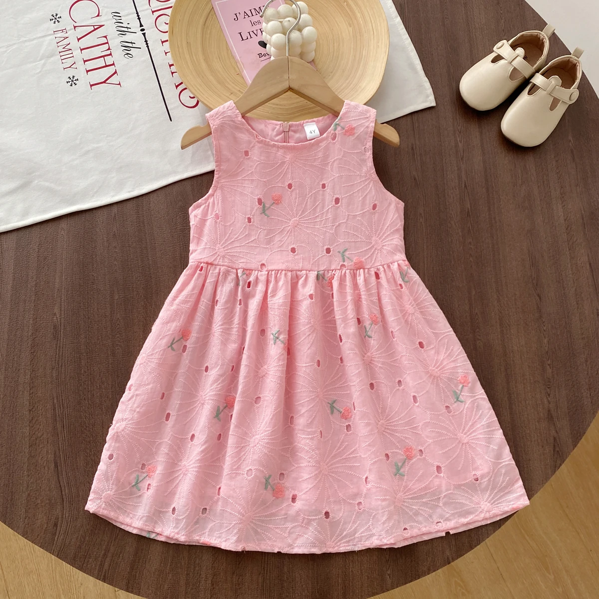 Round Neck Princess Dress Summer Korean Style Simple Embroidered Casual Sleeveless Dress Kids Costume