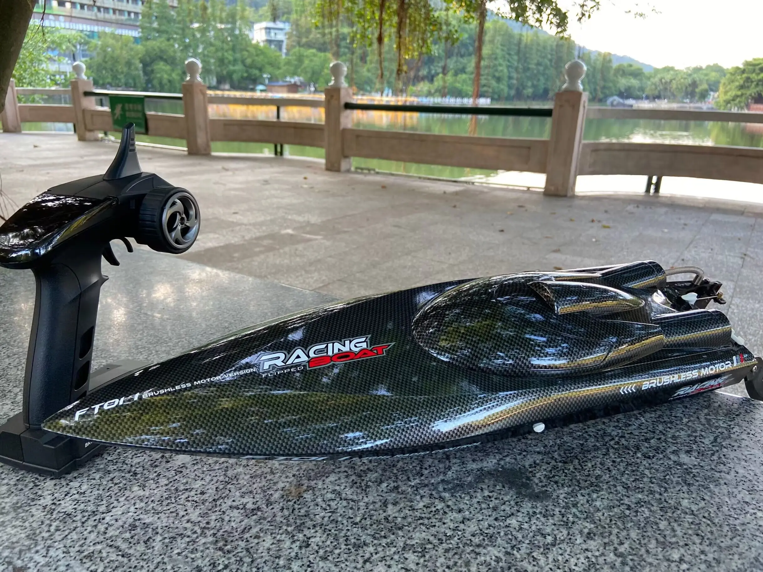 Laggest Racing High Speed Boat 2.4G 4CH 55KM/H Brushless Motor Ultimate Version Excellent Configuration Hobbies Player Adult Fav