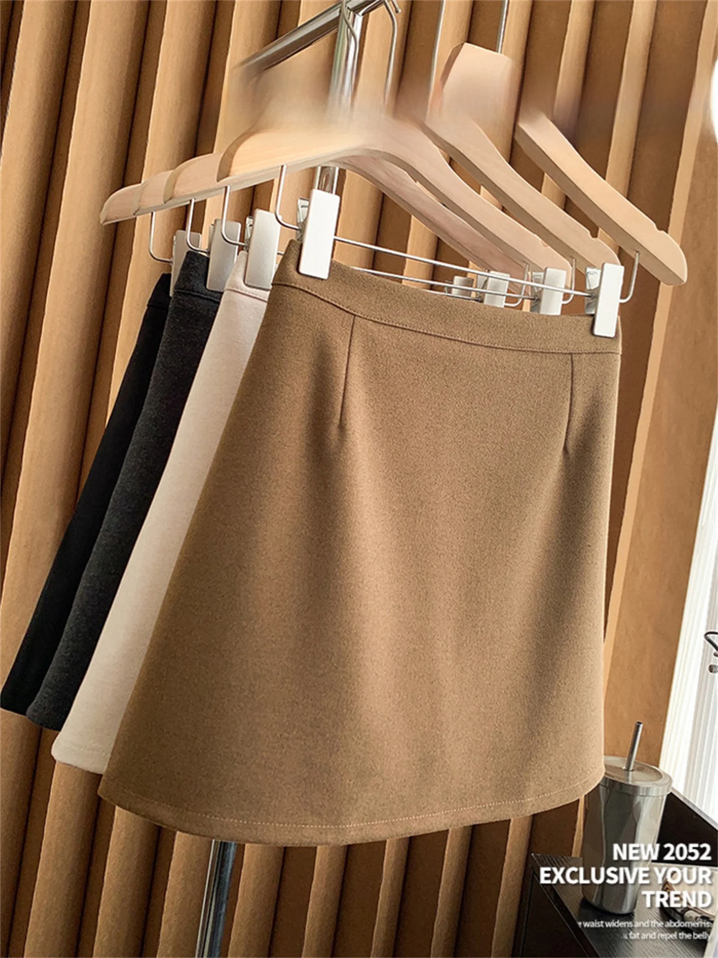 High Waist A-Line  Skirt for plus Size Women Woolen Material Casual Style Short Length Skirt Youth Suitable