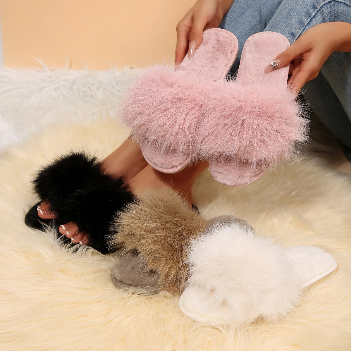 

Женские зимние тапочки, модные пушистые тапочки для спальни, плюшевая теплая домашняя обувь, женские удобные нескользящие туфли с открытым носком, женские шлепанцы