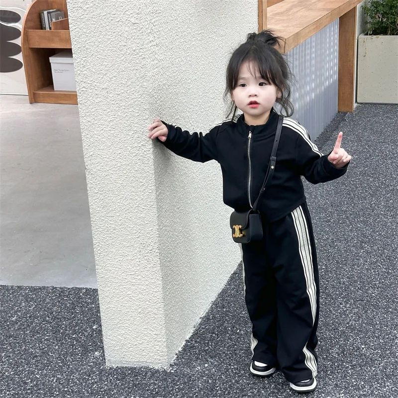Girl's Sets Children's Long-Sleeved Two Piece Spring Autumn Casual Sports Suit Baby Striped Zipper Clothes 2-8 Years Old