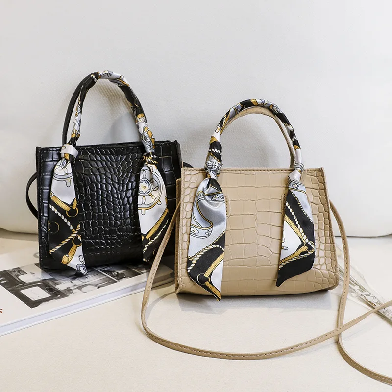 

Новая женская сумка через плечо с принтом аллигатора, большая вместительная сумка с ремешком для шарфа, универсальная сумка через плечо Сумка Женская