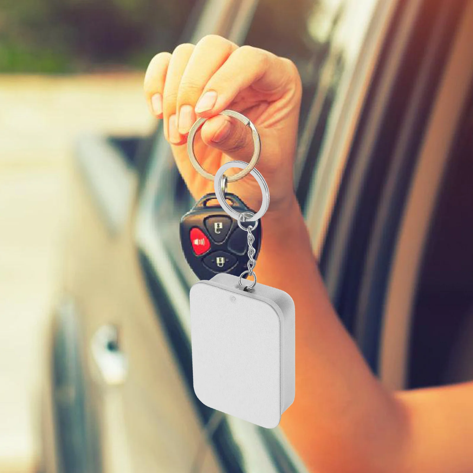 

2Pcs Keyring Jewelry Boxes Portable Small Tinplate Storage Cases Compact Organizer for Candies Trinkets Small Gifts