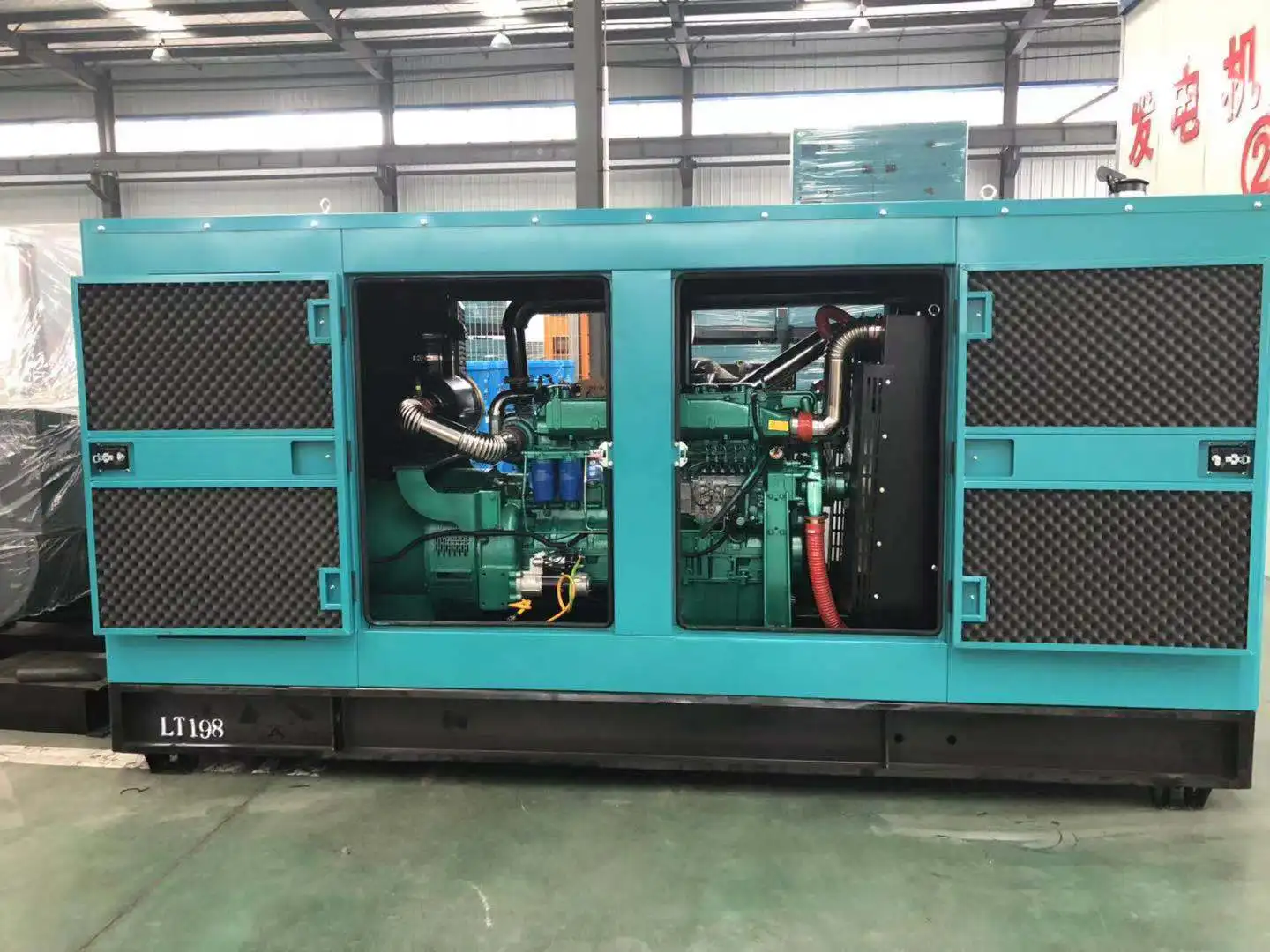 

Customizable Outdoor Generator Portable Electric Grnerator Ready-to-use Camping Electricity Power Generator for Home Genset 220v