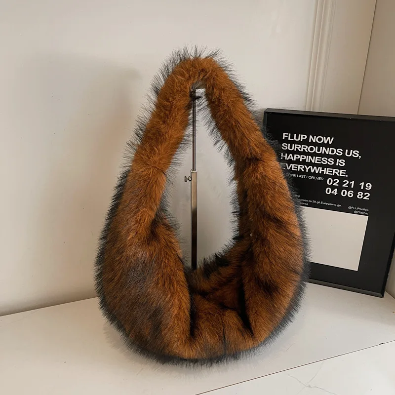 

Faux Fur Texture and Simple Shoulder Bag Women Fashion Winter Warm Retro Handle Bag for Commuting Versatile Leisure Storage Bags
