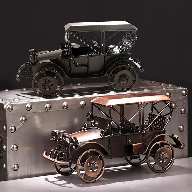 

European Style Vintage Alloy Old Car Model Ornaments Creative Handcraft Miniature Vehicles Collection Gifts Toy Table Decoration