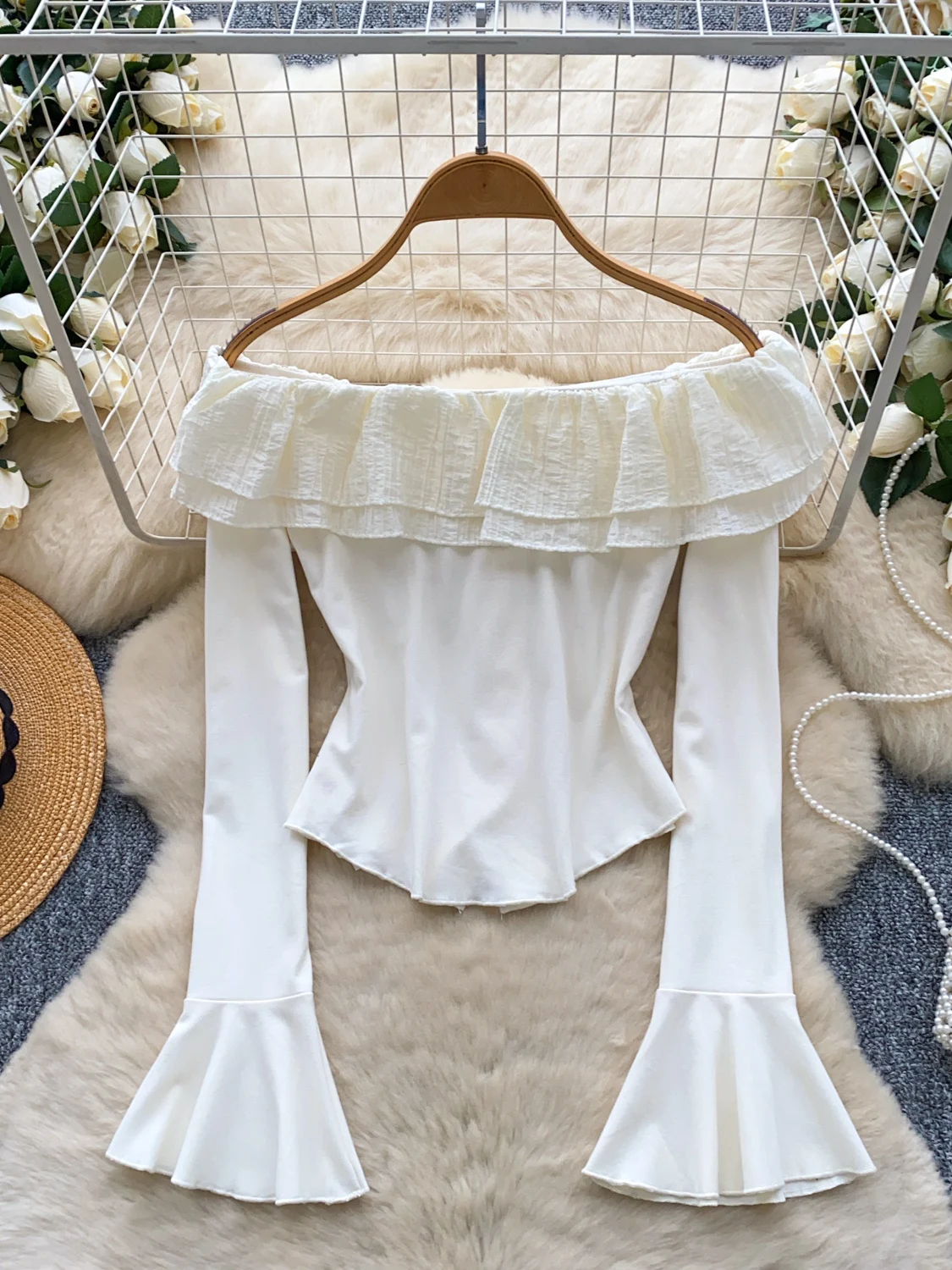 Foamlina T-shirt con scollo a barchetta con volant e spalle scoperte per donna Moda manica svasata Bowknot Slim Primavera Autunno Top Ragazze Streetwear