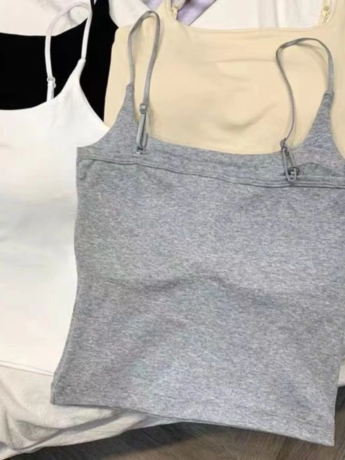 Summer New Small Strap Vest with Chest Pad Beautiful Ba Piece Women's Inner And Outer Wear Slimming  Color ort Top