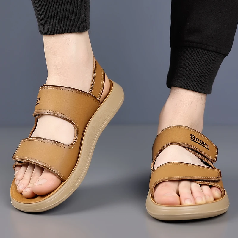 

Новые летние кожаные мужские сандалии минималистичного дизайна, уличные дышащие повседневные удобные модные пляжные сандалии ручной работы на мягкой подошве