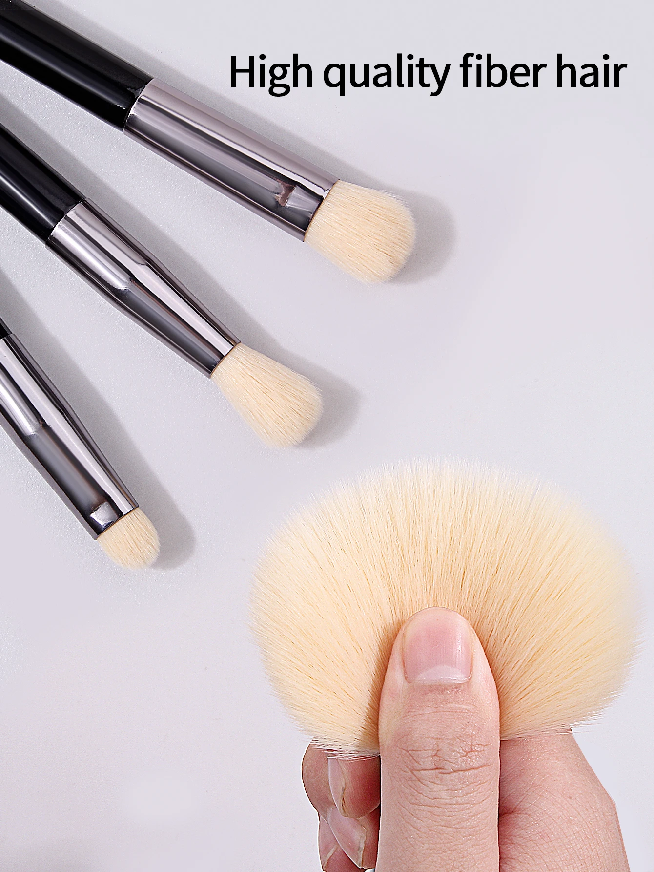 4-delige zachte mini-make-upborstelset, losse poederborstel, blushborstel, concealerborstel, professionele schoonheidstools voor beginners