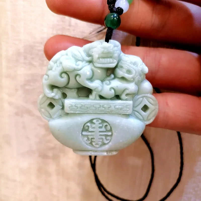 

Natural Light Bean Green Hand Carved Lion Jade Pendant, Fashionable Boutique Jewelry, Men's and Women's Flower Basket Necklace