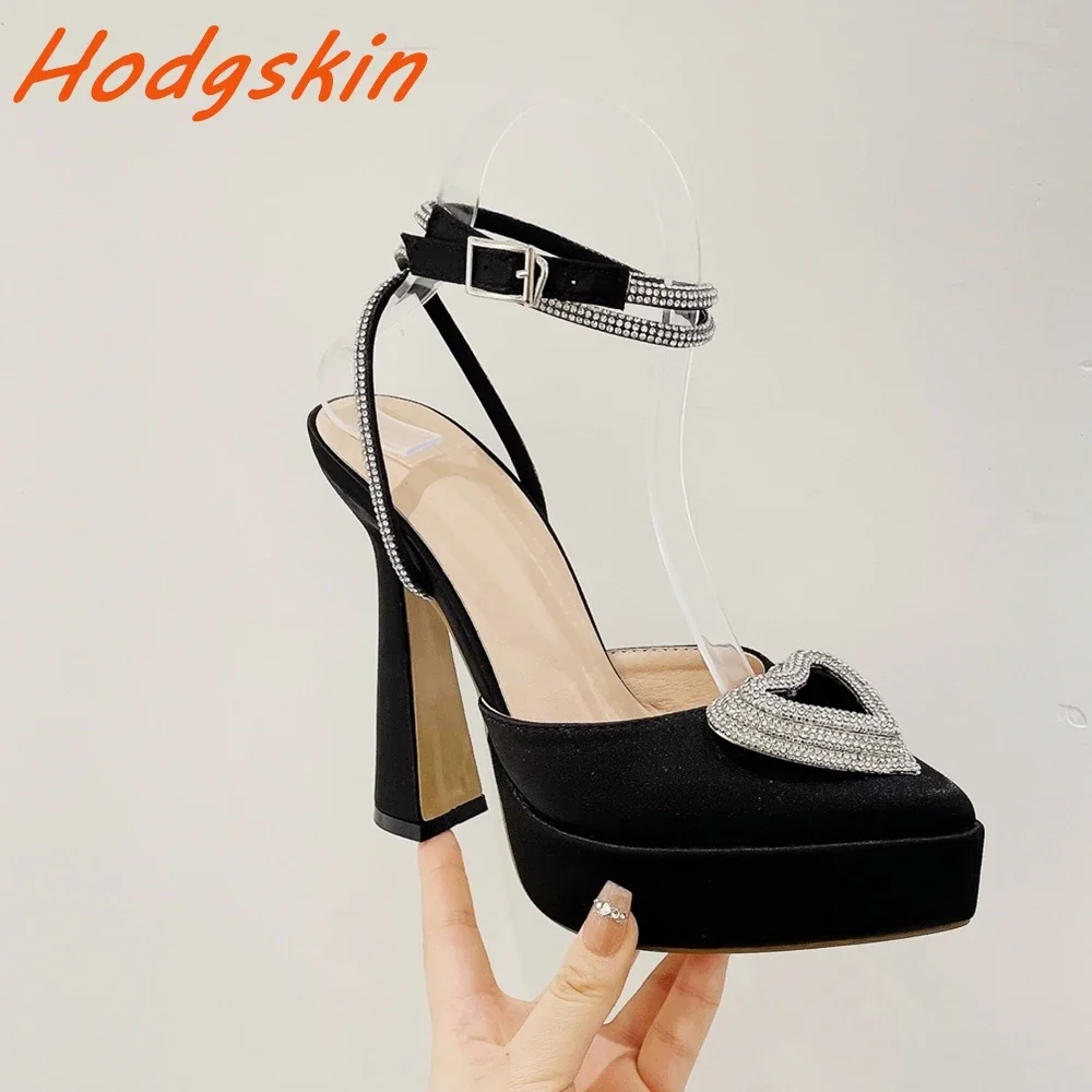 

Rhinestone Heart Shaped Women Pumps Bling Ankle Strap Pointed Toe Slingback High Chunky Heels Sexy Platform Pumps Large Size