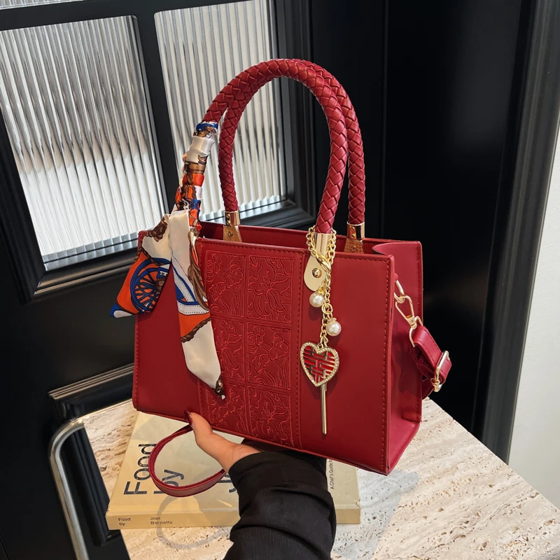 

Fashion Daily Market Purse Women Multifunctional Shoulder Bag Trendy Look For Stylish Appearances