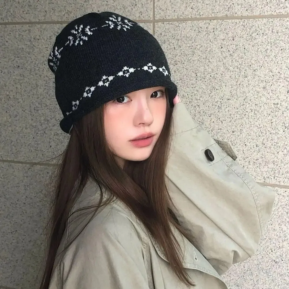 Warm Seasonal Warmth Knitted Hat Fair Isle Curled Edge Ear Protection Hat Warm Jacquard Weave Korean Beanie Cap For Women