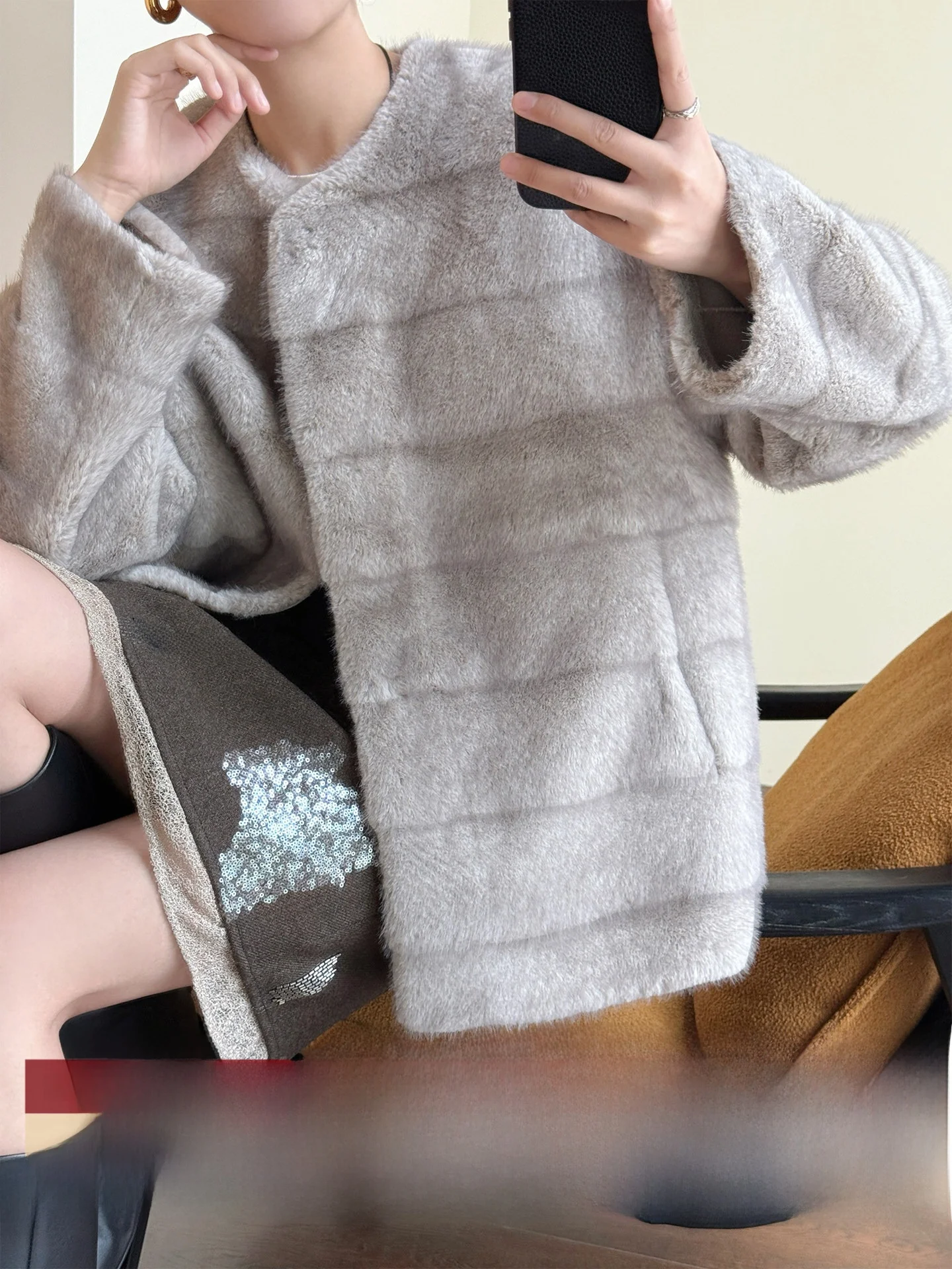 

WANGER Galaxy Wildern Ele Fur Coat Warmth Insulation Eco-friendly Simulated adual Color Hair Outerwear