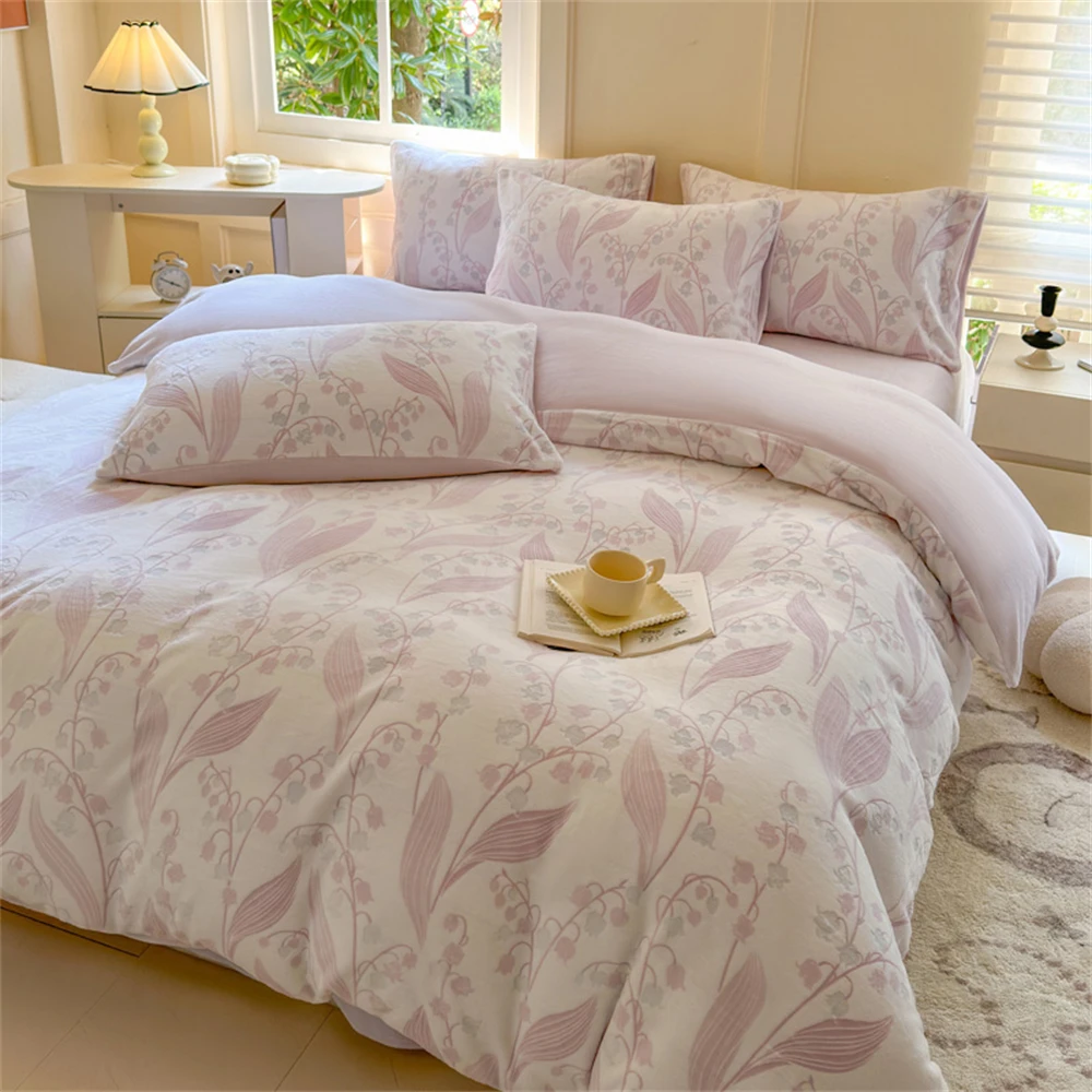 Thickened Flower Carved Milk Fleece Four Piece Sets Winter Warmth Coral Fleece Duvet Cover Flannel Sheet Pillowcase Bedding Set