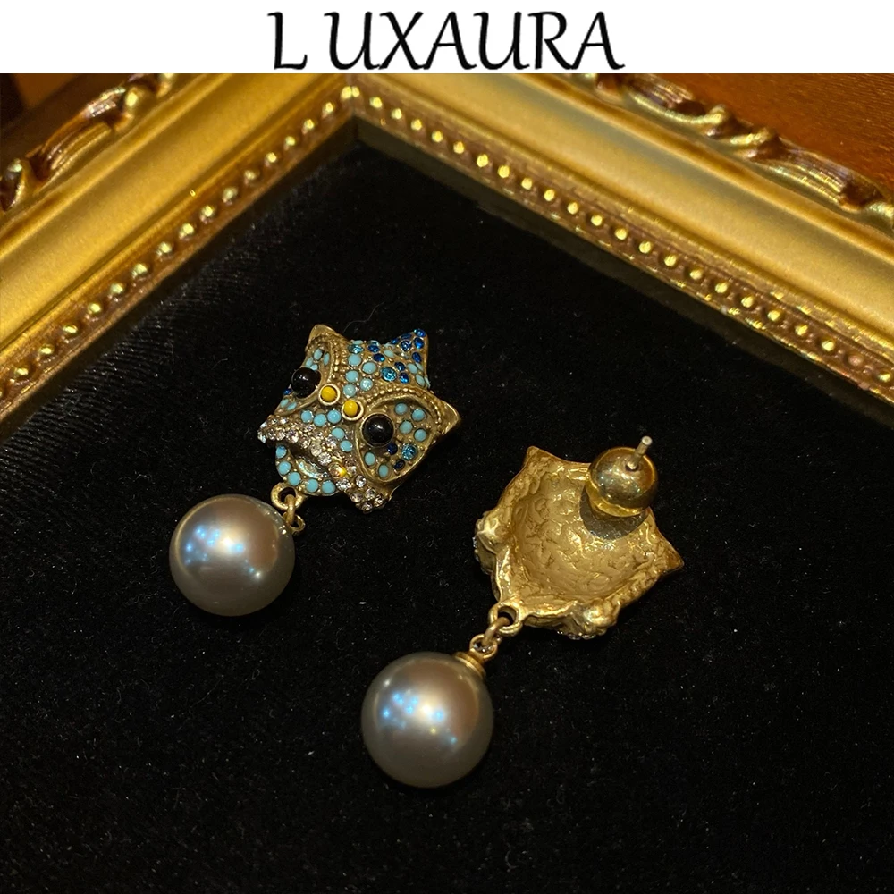 Vintage fashion classic geometric style paired with Bohemian women's accessory stud earrings