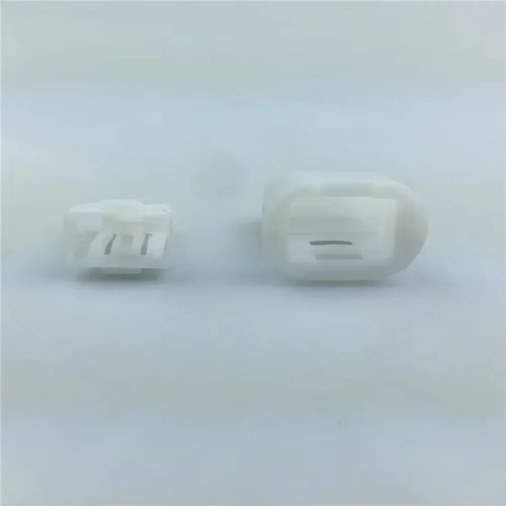 2027 for For Great Wall / Havel H1H2h5H6h8h9 / Genie Mini mini Rear Seat Buckle Rear Seat Retainer Free Shipping