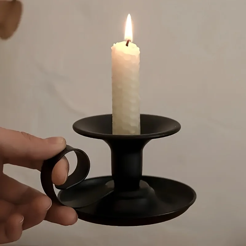 Europäischer Eisen-Kerzenhalter, Einfacher Leichter Luxuriöser Metall-Einzelkopf-Kerzenständer im Vintage-Stil (Kerzen Nicht Enthalten)