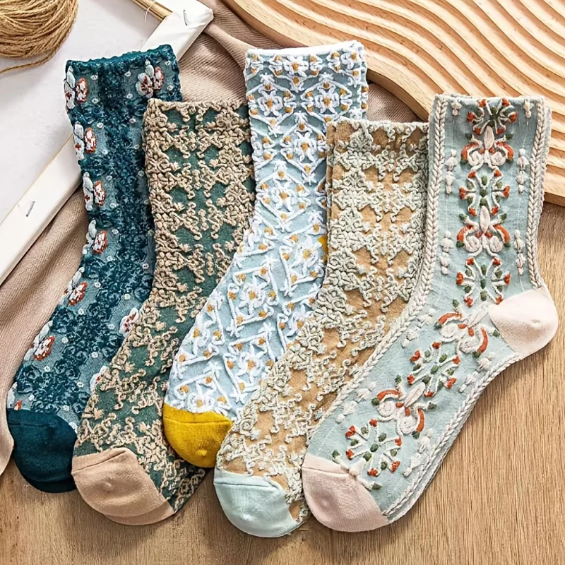 5 pairs of retro cute women's socks set, spring and summer girls' short socks set, multi-color women's socks, women's gifts