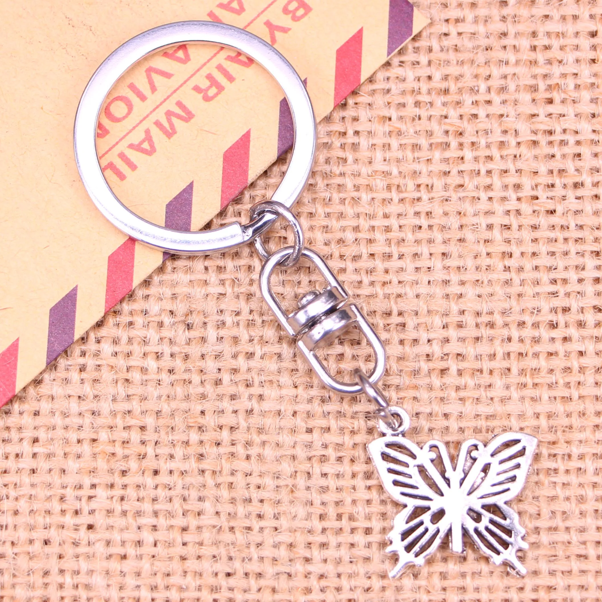 20pcs New Fashion Keychain 20x19mm hollow butterfly Pendants DIY Men Jewelry Car Key Chain Ring Holder Souvenir For Gift