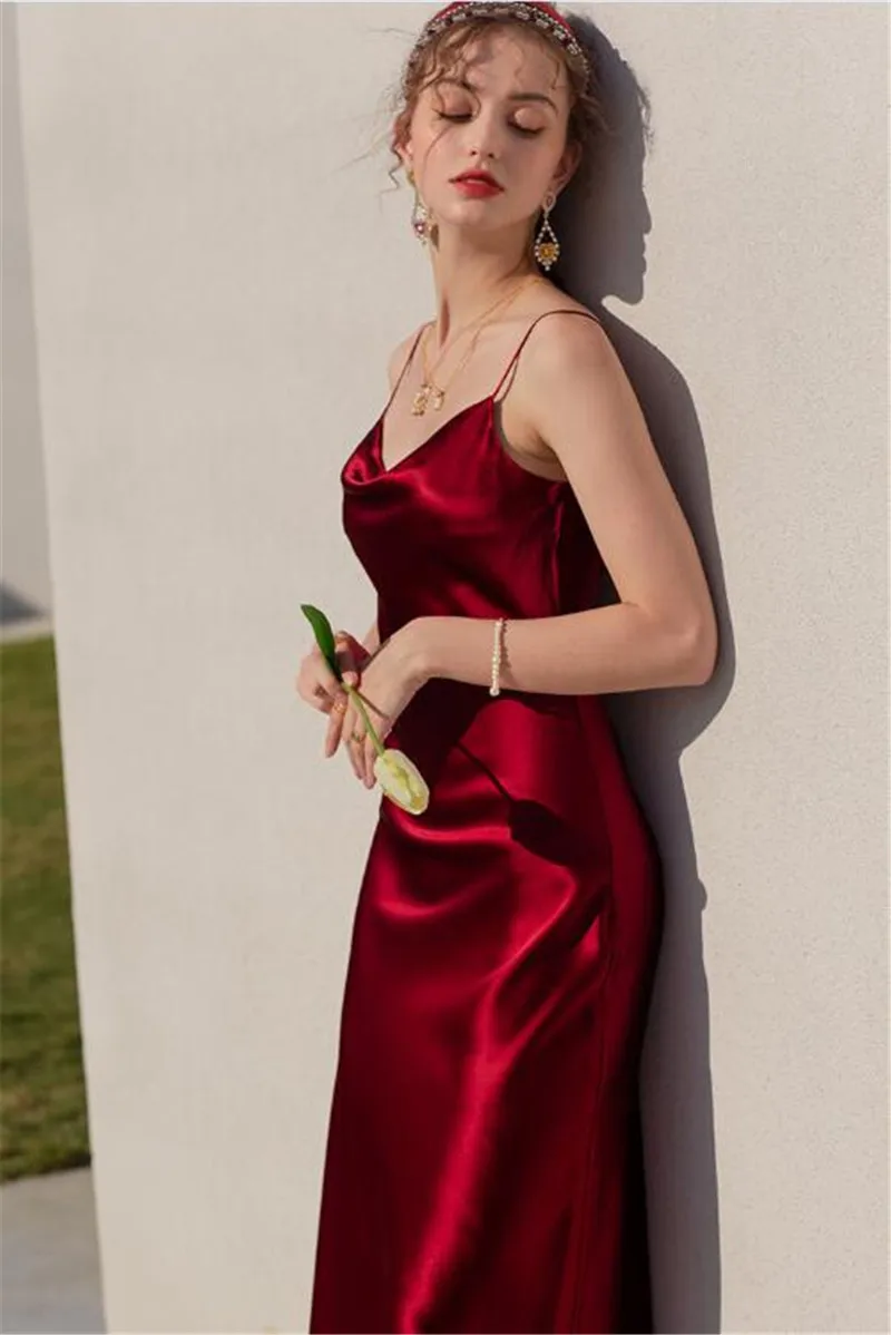 Seksowny Spaghetti pasek bordowy Vintage sztuczny jedwab sukienek letnie kobiety satynowa sukienka na ramiączkach Femme długa suknia Vestidos — zdjęcie 7