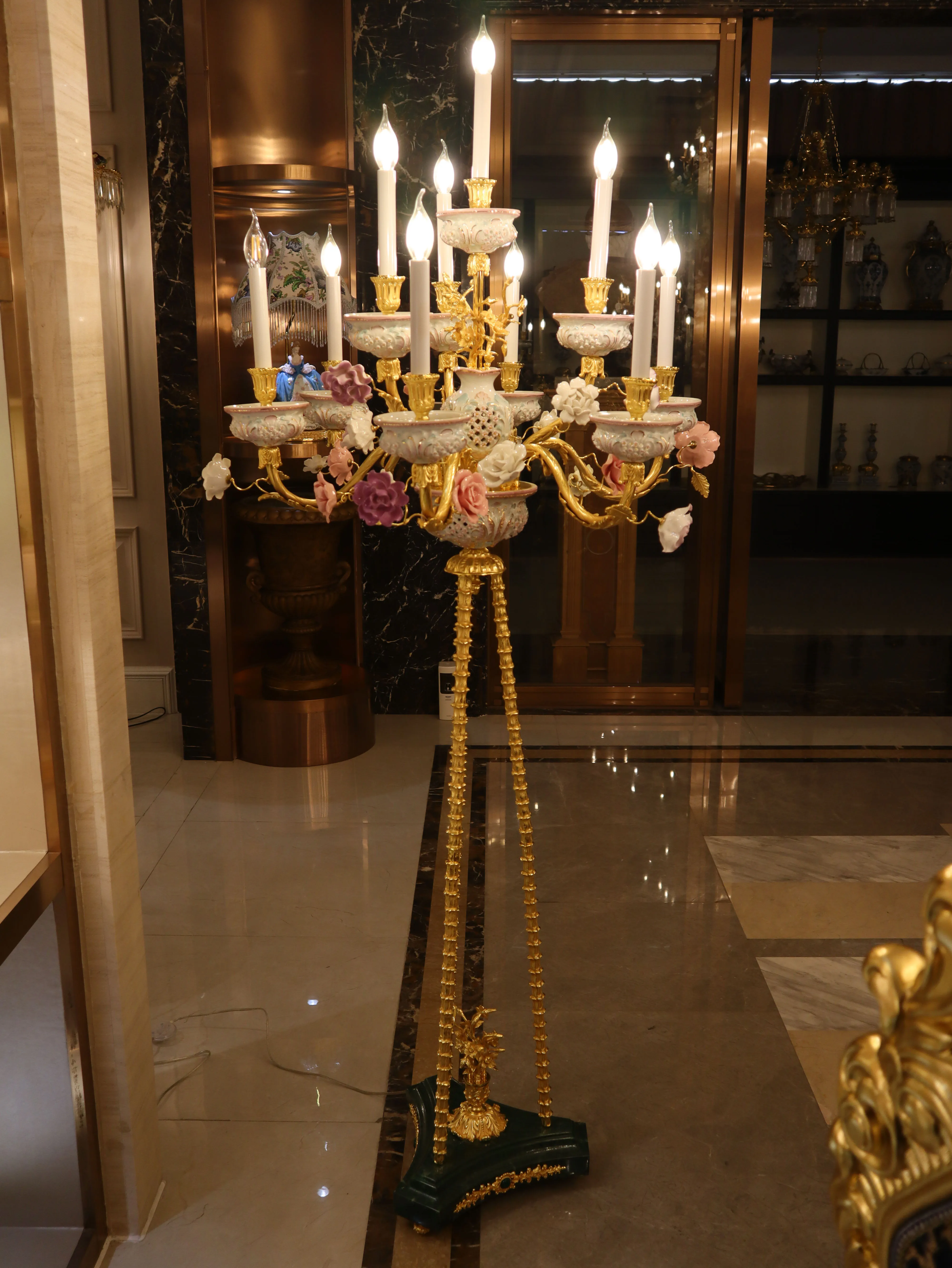 Luxury 24K gold-plated brass ceramic 3500K warm white interior decoration floor lamp, suitable for living room,