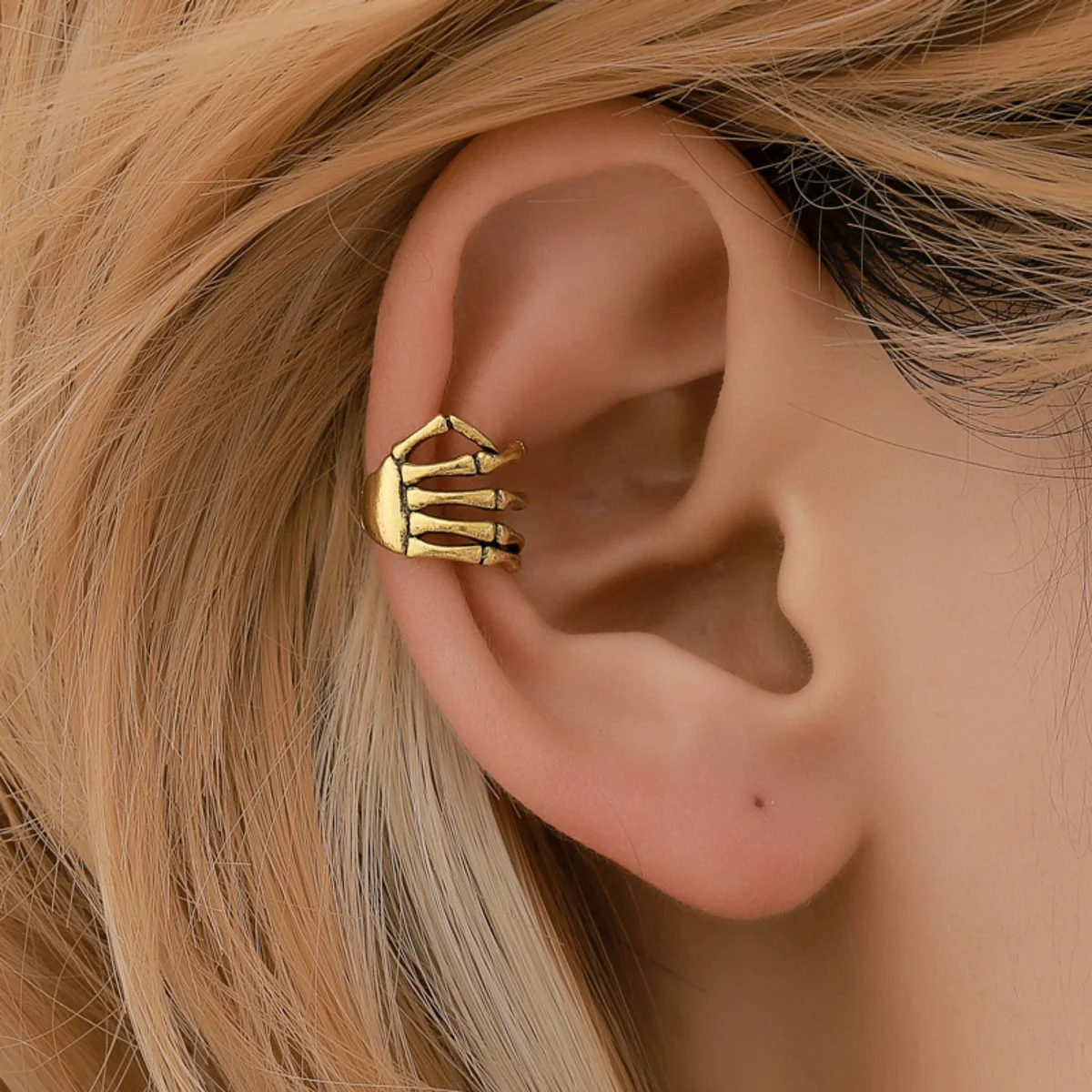 

Punk Style Skull Hand Vertebrae Ear Bone Clamp Ear Stud No Ear Piercing Ear Clip Ear Lowest Price Wholesale Jewelry 1$bulk Order