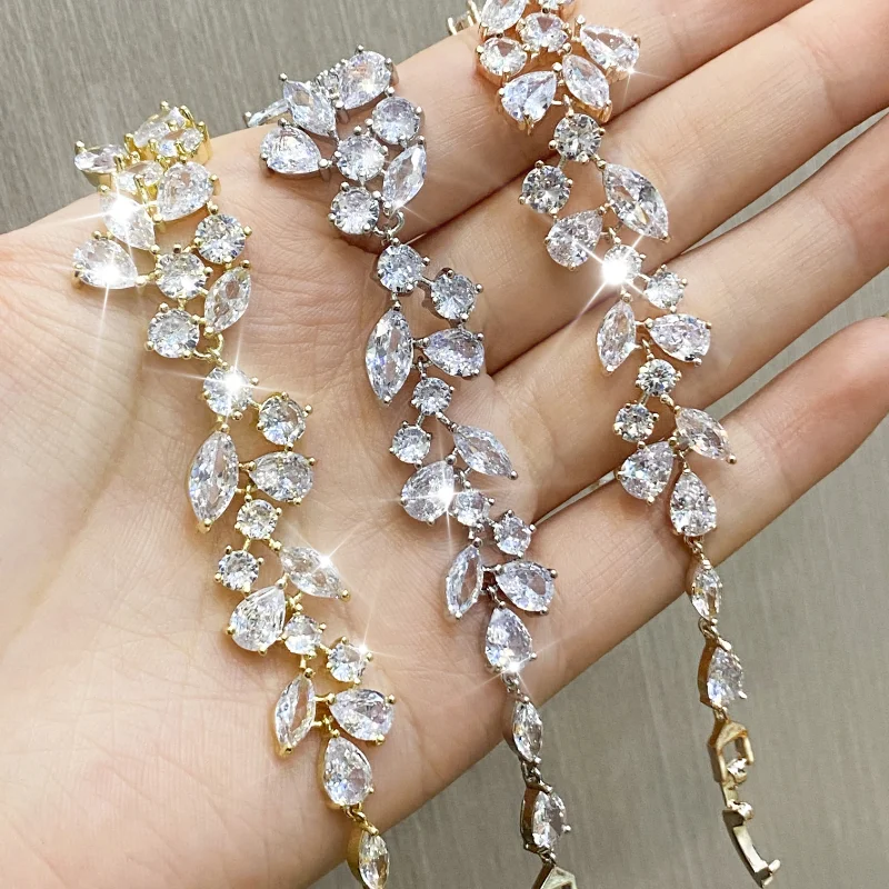 Uilz Luxury Leaf Shaped Bracelet Bangle White Cubic Zirconia Bracelets for Women Prom Evening Party Wedding Jewelry