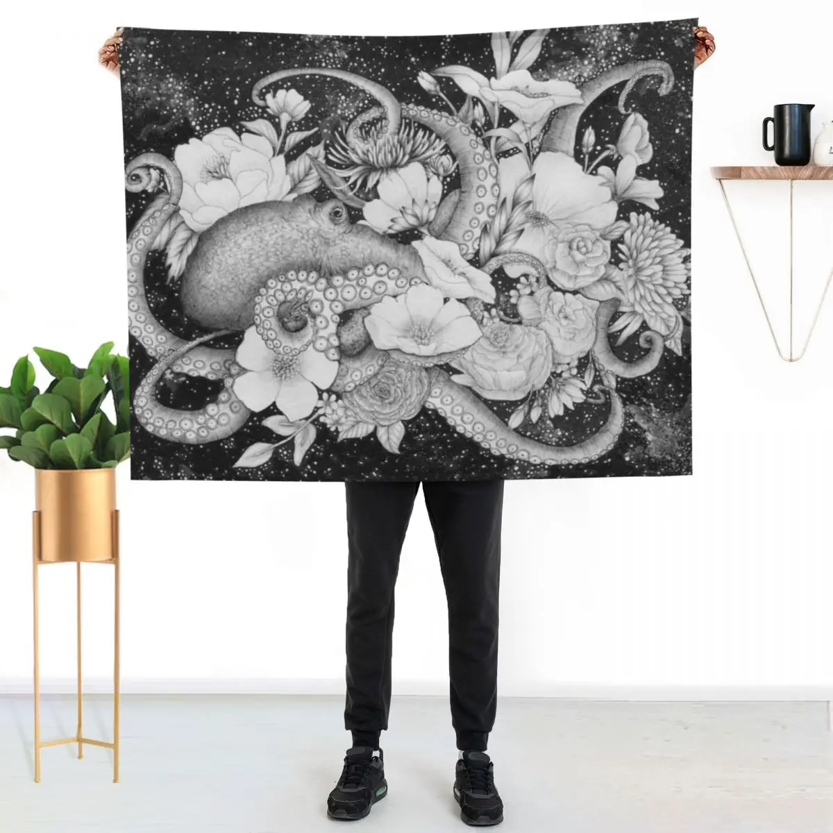 

Magic Ocean: The Octopus Throw Blanket Cozy Microfiber Throw Blanket for Home Bedroom