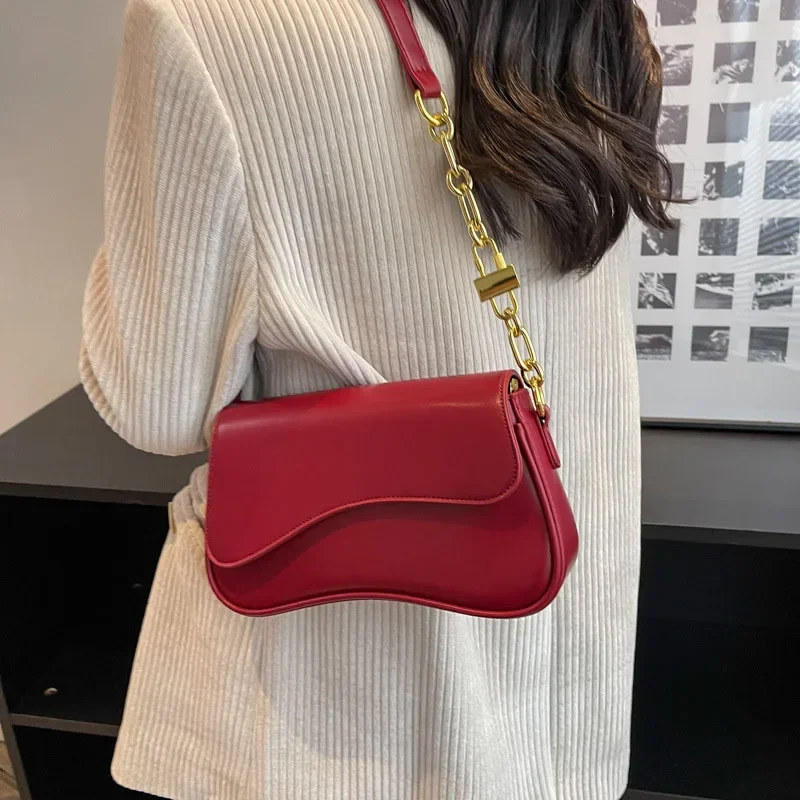 Veelzijdige Schoudertas Ketting Damestas Nieuwe Stijlvolle En High-End Stijl Crossbody Oksel Tas