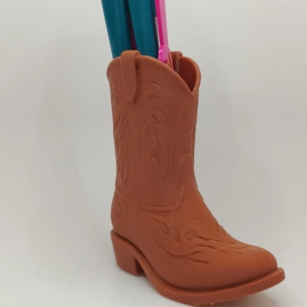 Vintage Western Style Cowboy Boot Statue Home Decor 3D Printed Pencil Holder Ornaments Boot Shaped Vase Desktop Display