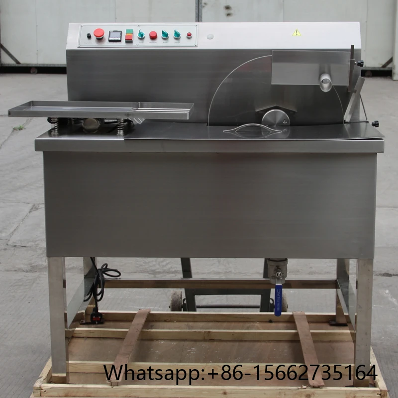 Commercial CE Approved 30 Kg Per Batch Chocolate Melting Tempering Machine With Vibration Table