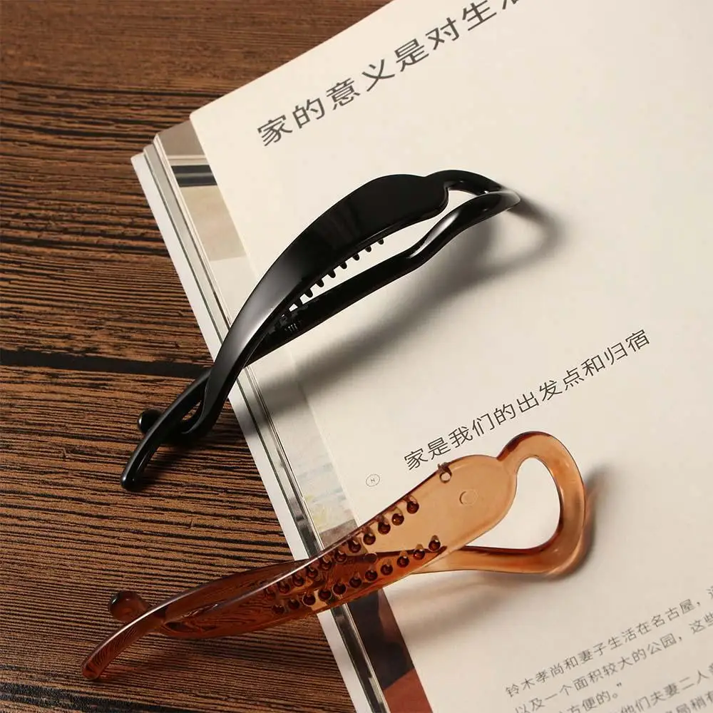 Sweet Multicolor Headwear Female Twist Hair Clip Korean Banana Clips Fashion Accessories Vertical Clip Resin Hairpin