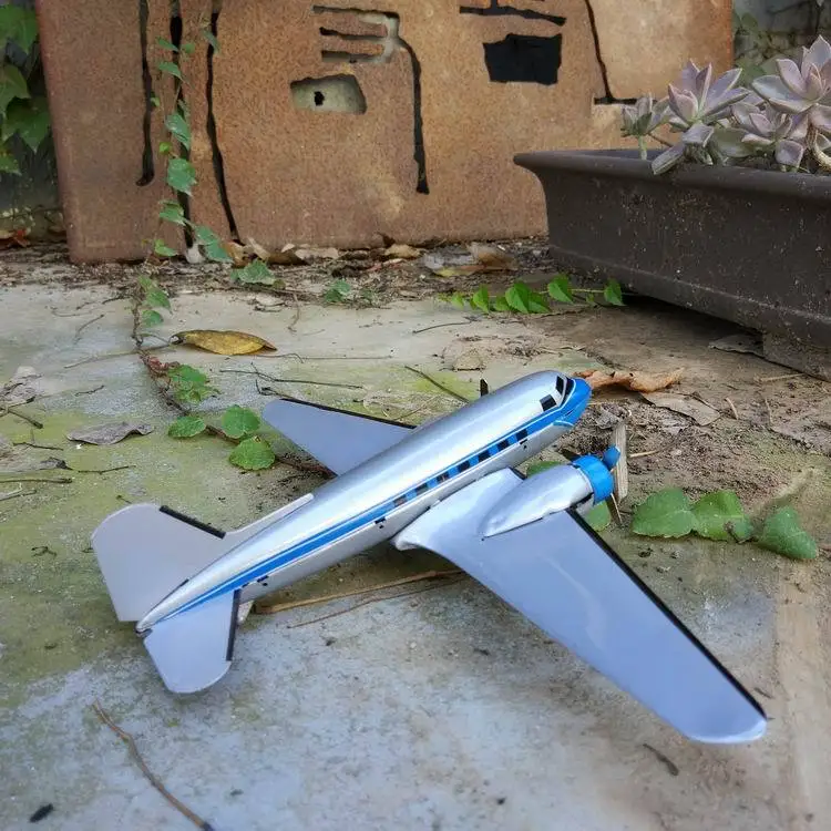 MF3307 دوغلاس DC-3 طائرة هدية إبداعية شخصية زخرفة التصوير الدعائم لعبة القصدير #3