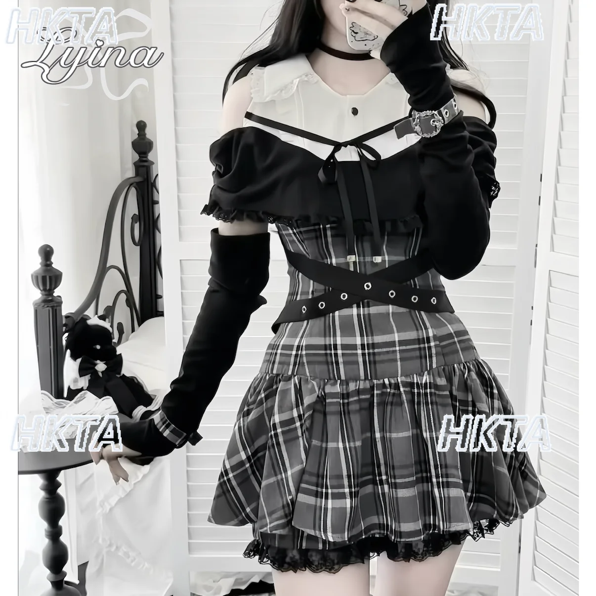 Japanese Sweet Cool Off The Shoulder Lace Plaid Hot Girl Short Sleeve Dress College Ruffle Waist Lolita Dress Shorts Suit Women