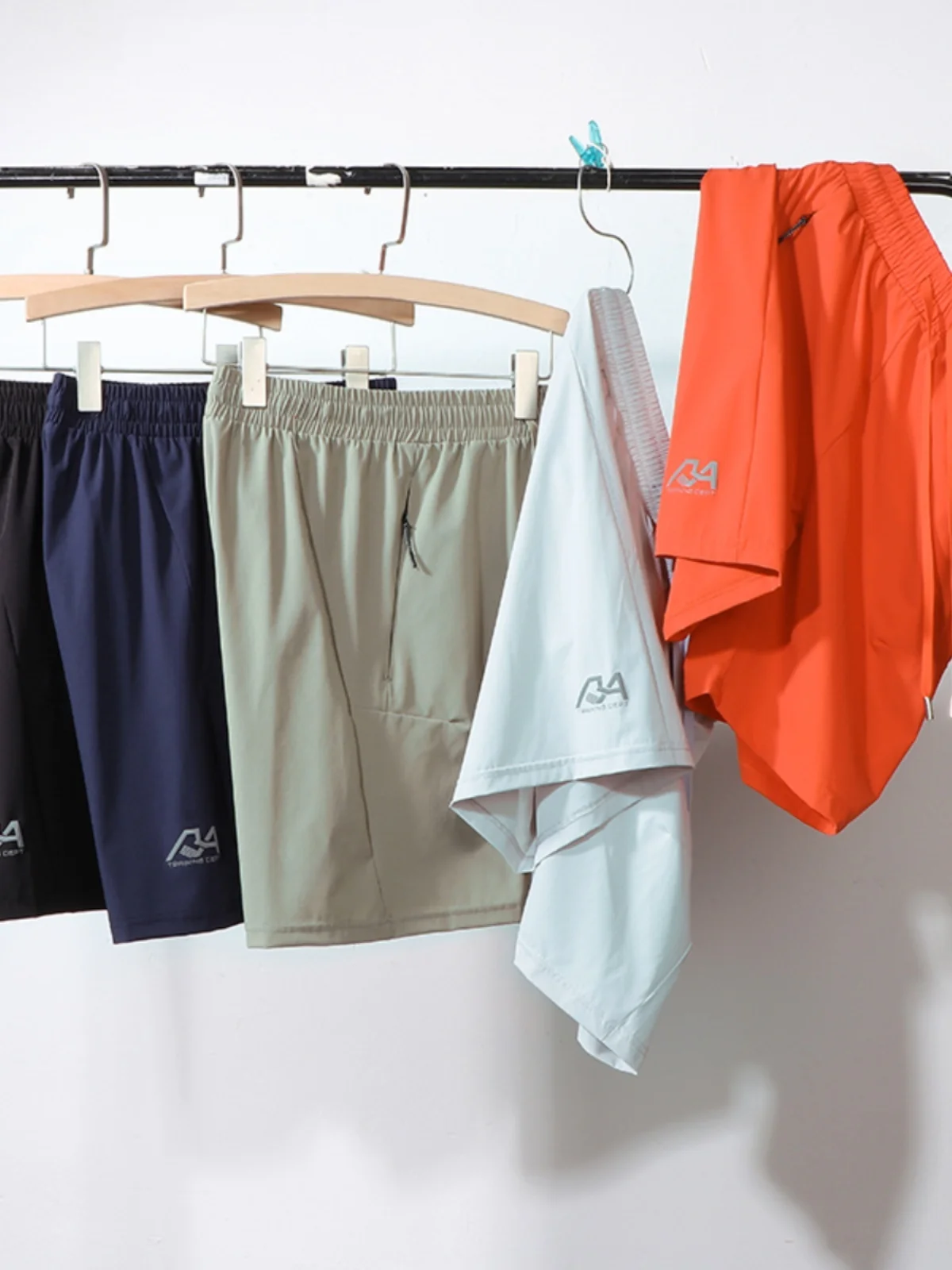 

Outdoor Waterproof Elastic Qui Dry Breathable Reflective Print Loose Sports orts Men Summer Casual Five-Quarter Pants