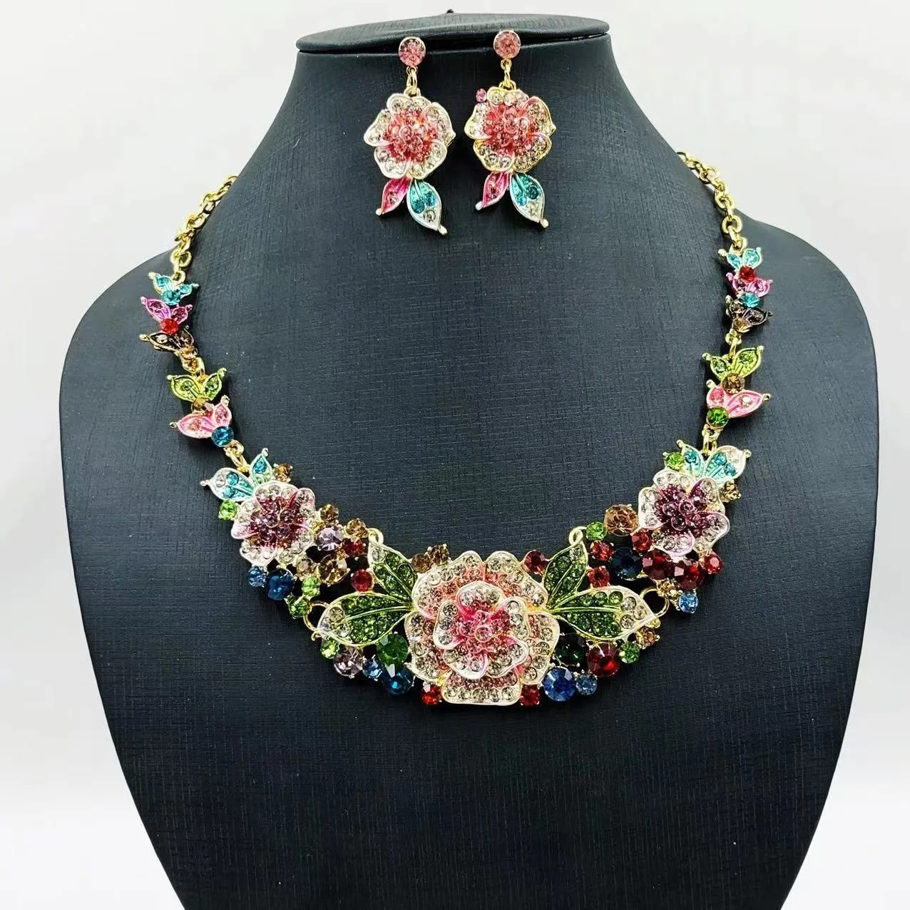 Übertriebene Blume Halskette Ohrring Set Funkelndes Wasser Stein Set Legierung Halskette Damen Braut Hochzeit Party Schmuck Set