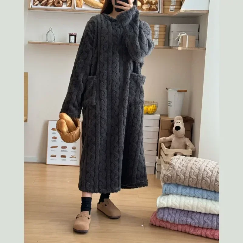 

Winter Long Sleeve Double Pocket Flannel Nightgowns Women Loose Solid Sleepwear Jacquard Night Dress Thickened Warm Nightdress