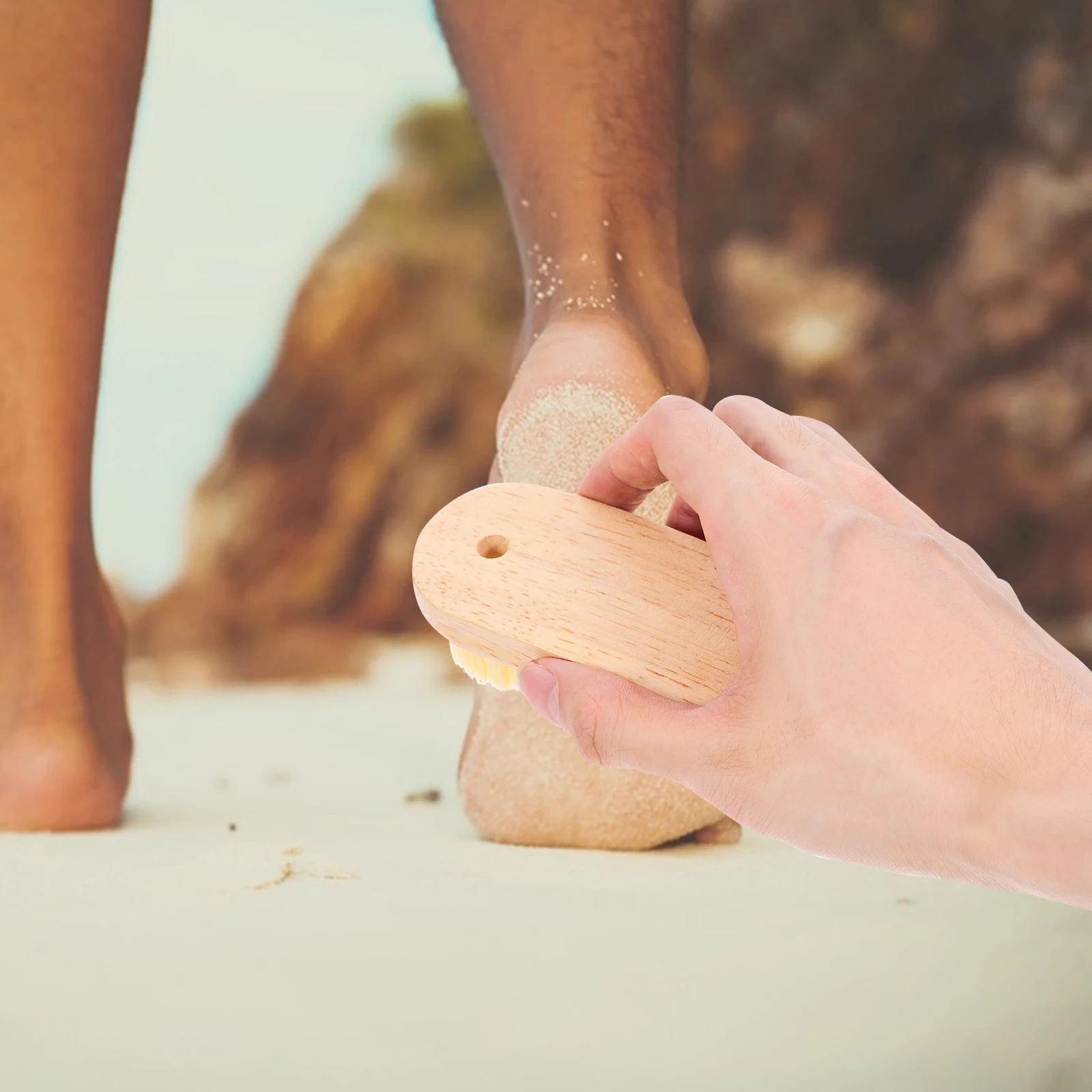 

2Pcs Sand Cleaning Brush with Dual Heads Sturdy Wood Pbt Construction Lightweight Long Handle Beach Sand Remover for Grooves