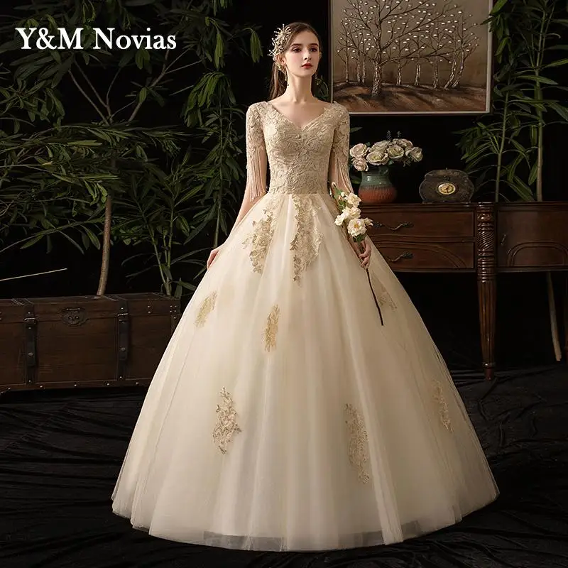 

Cheap Wedding Dress champagne New Arrival Appliques Embroidery Lace Half Sleeve Sexy V Neck Princess Gown vestido de noiva