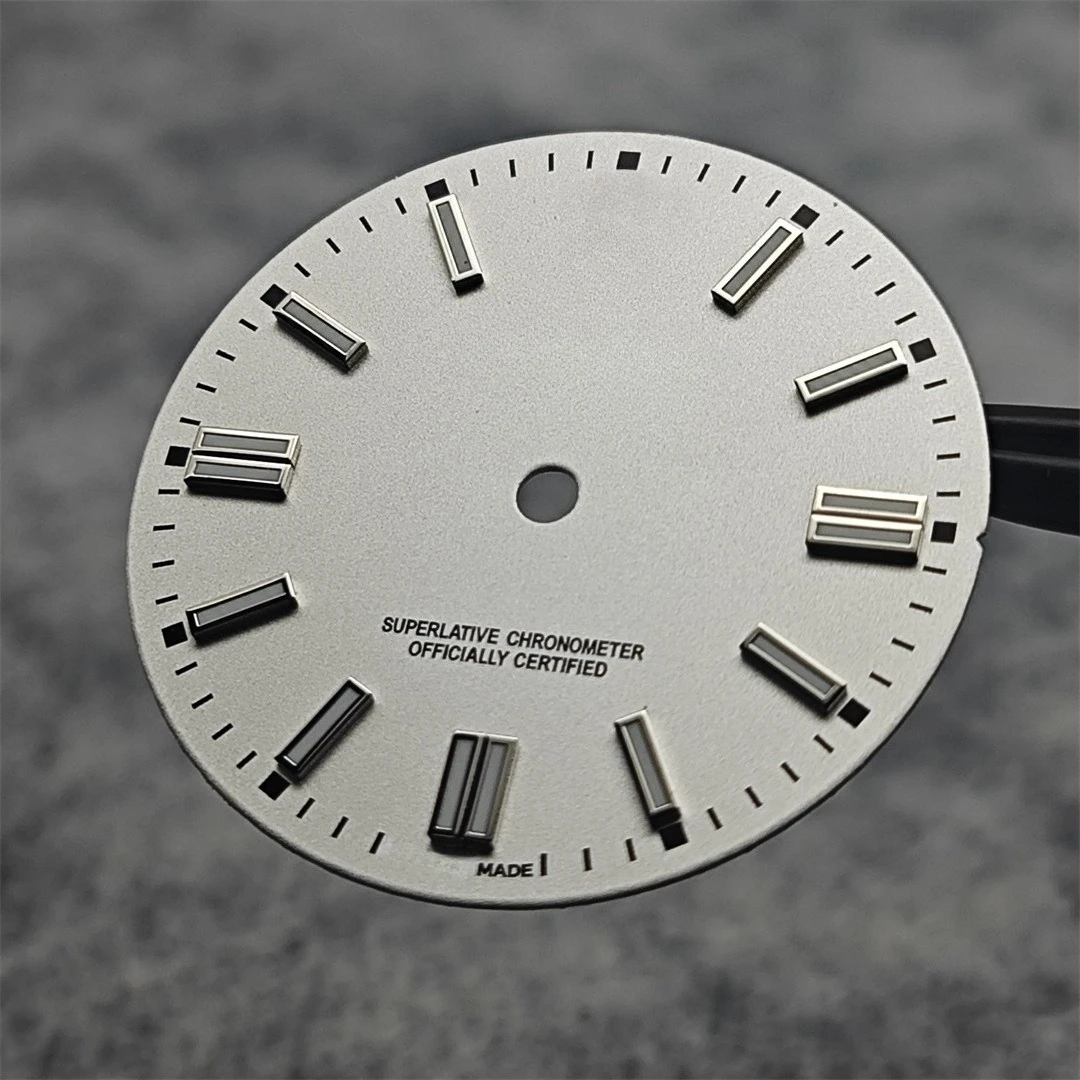 28.5 مللي متر ساعة R الطلب مجموعة الجليد الأزرق BGW9 مضيئة دون تاريخ ساعة وجوه تعديل 134300 المحار الهاتفي لحركة 2813 2824 2836 #2