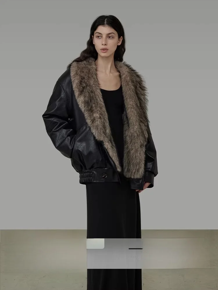 

Unspoken Women's ort Thiened Fur Collar Leather And Fur Inteated Coat Winter New Sle 2025 Young Lady's Faion Outerwear