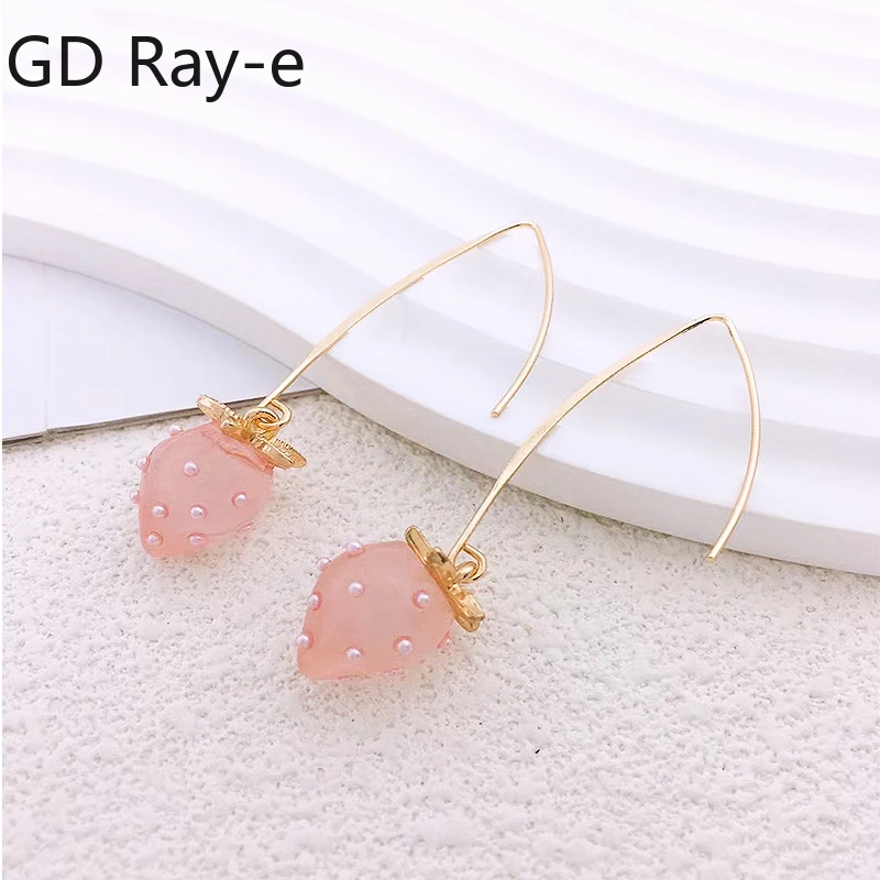 Cartoon Red Strawberry Pendant Earrings for Women Cute Lovely Sweet Girls Transparent Fruit Dangle Earrings Fashion Jewelry