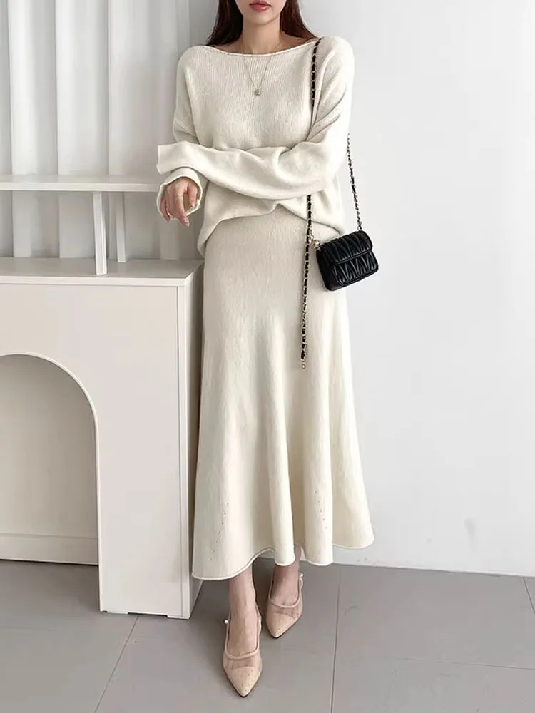 Fashionable Women's One-Shoulder Loose Knitted Top And A-Line Fish-Tail  Skirt Set Lazy Style Half-Length Skirt
