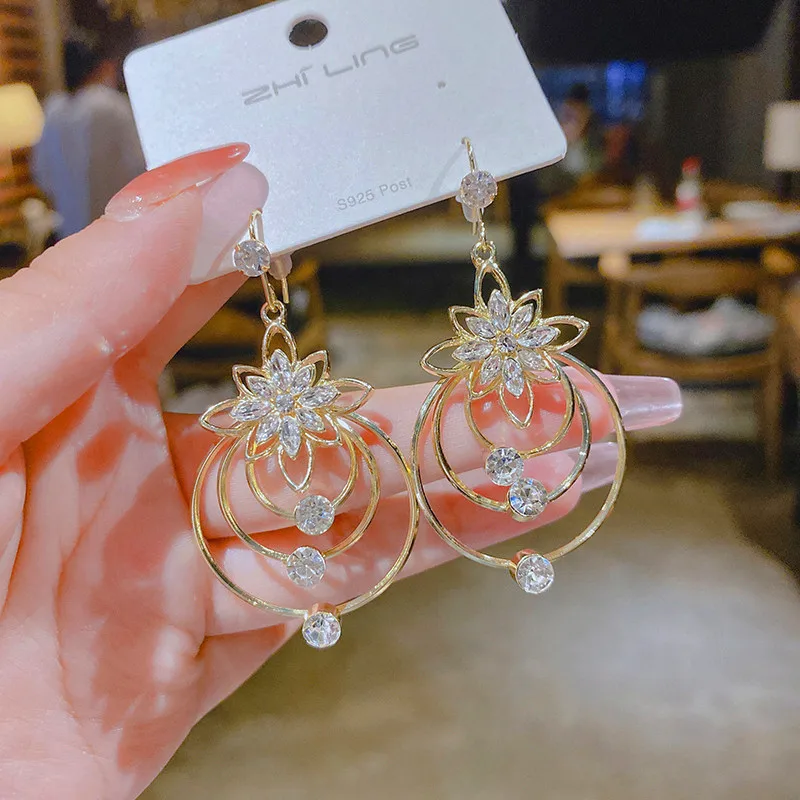 2022 New Trend Crystal Flower Round Pendant Earrings For Women Exquisite Earrings Party Fashion Jewelry Gift