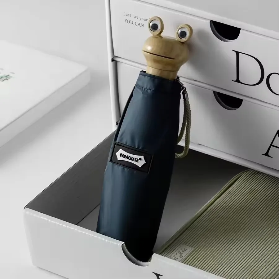 Parachase Parasol Vrouw UV-bescherming, Kikker Houten Handvat Leuke Paraplu Zonnescherm, Winddicht 420T Pocket Mini Paraplu