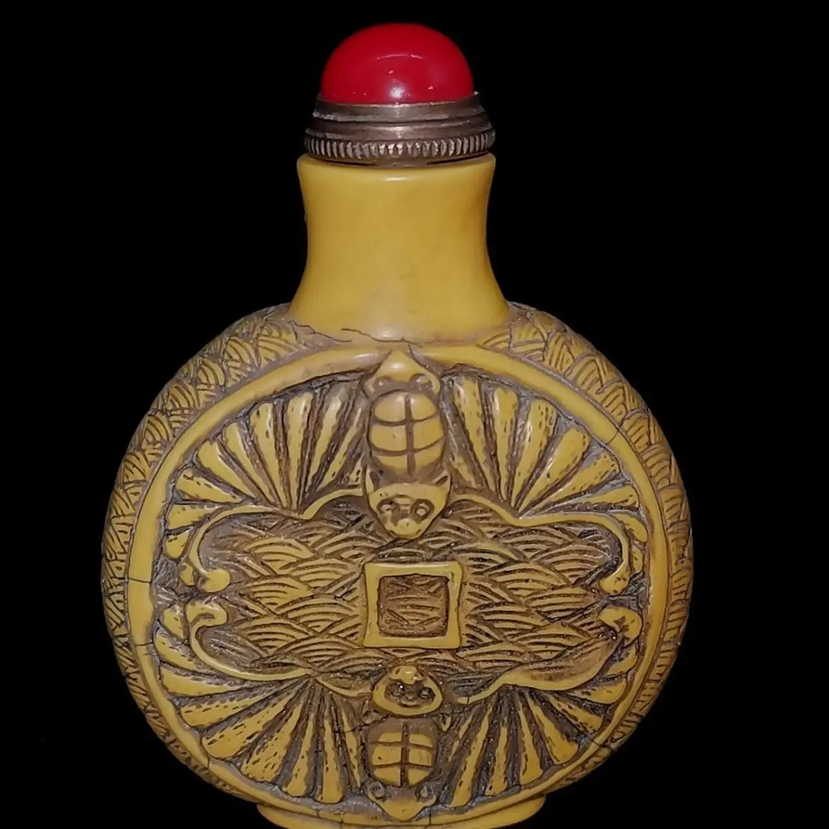 Retro Bat with spread wings Snuff Bottle mini bottle